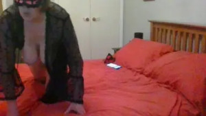 Good evening What s ur favorite shade of on a woman 2919444