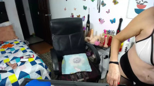 About to catch a flight i know u love my Mile high content 4629884