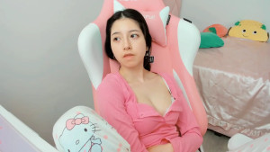 My friend gave me some lingerie today I can t wait to take some pics wearing it I want to go on a lil shopping spree