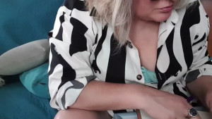 Honey do you want me to open my panties and you will look at my pussy 2984271