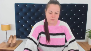 Model Vibes More like goddess vibes I love touching myself my skin feels as soft as it looks Like for more private