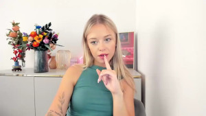 Just a little progress pic for you guys My booty is getting some gains hopefully you see it too Cant wait to get them