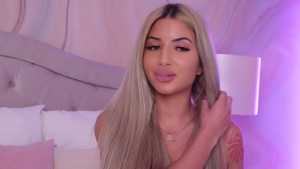 Spending my dreary Saturday sorting through my collection and dressing up What would you like to see me using What would