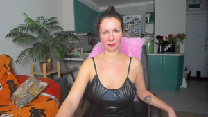 Happy Saturday I Love posting my juicy ass for you guys Rebillers check your messages and those that don t have it on