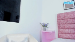 Full length vid of me dancing topless and let s just say using a banana and cucumber as props This shit is bananas it