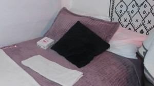 This is TOTALLY out of my comfort zone because I haaaate my legs but some of y all have really hyped me up This is like