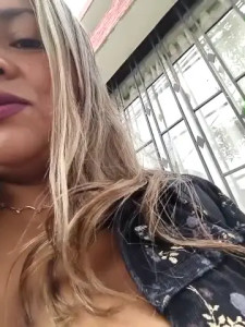 Who enjoys my live streams Don t be shy leave a tip and maybe I ll have to go live after my workout when I m showering