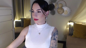 Friyay It s been a tough week and I need you to give me a foot massage 2945233