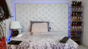 Artsy full nude in the forest Since it s the witchy season I made some mysterious artsy photos for you