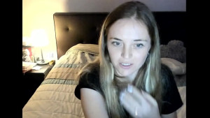 Mentre facevo la doccia mi è venuta voglia di cazzo Anzi di cazzi e orgasmo Detto fatto prendo i miei 2 canzoni e mi