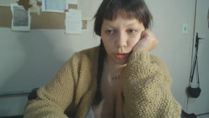 Amor ando muy caliente hoy que quiero que me cogas y me metas tu polla entre mis tetas y me hagas un anal bien rico