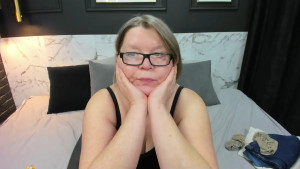 I wanna make you mine I wanna make you into a shaking quivering cum filled and leaking mess You will every part of me