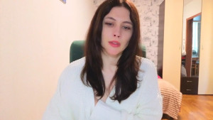 Watch close when I put ice in your cup I might be a lil sticky Which one would you devour first 2863425