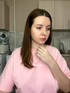 My day starts with my makeup application at the beauty salon And honestly I love this procedure I love different