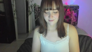 I have been letting my nails grow and get back to being healthy but I think it s time to get them done what color should