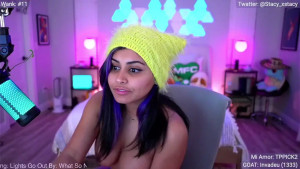 My first professional nude shoot has me in awe I m very proud of myself for trying something new This is the first of a