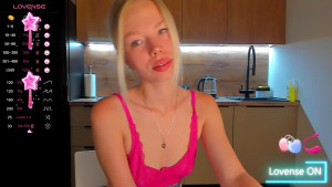 Photo set 30 Red Halter Top Gean Shorts On and Off -and of course TheTempleOfTheBurningBush for you to worship 4763004