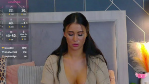 Free subscription This sweet babe veselina_belbi dreams of showing all her charms big tits juicy ass and many other