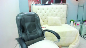 HOTEL FUCK FEATURING BABY OIL I m in a hotel room tonight and thought I d have some fun as I m alone Trying my best to