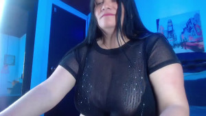 Would you like to see the full photoset from today s video 5597306