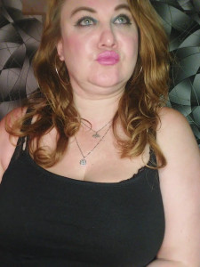 Your Naughty Indian Slut needed a little relaxation so she hit the public sauna but brought one her favorite little toys