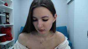 3 clips of me twerking naked with the camera close up to my Fat pussy I know you wanna lick it don t you