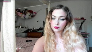 I wanna know how your tongue feels through my toes sexynsweetfeet welcometomypage sendmeyourrequests toeslovers