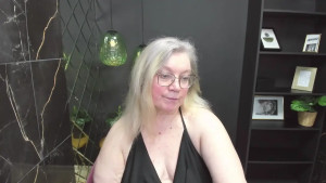 Previously unreleased tipsy fatness since my full length countdown installment is being temperamental about uploading