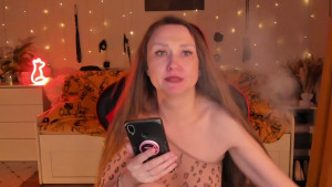 I have a difficult day i need a hug and sex Both things 3879265