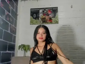 𝟭𝟴 𝗬𝗥 𝗢𝗟𝗗 𝗕𝗨𝗡𝗗𝗟𝗘 Omg babe I just found these two vids from before I started