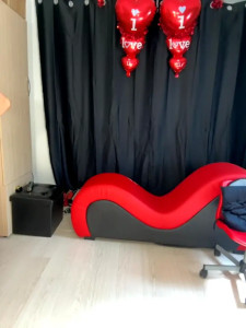 My shaped tits for your enjoyment Remember to scroll I hope Sunday is good to y all 3611165