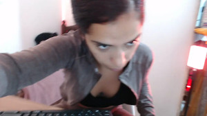 I need a nerdy bitch that spoils Me with games and sucks My toes while I game Queenfrostbitten footworship nerdy flirty