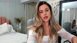 Des ides de photos pour ce soir Dit moi en message priv ce que tu aimerais voir sur mes magnifiques pieds 4297797