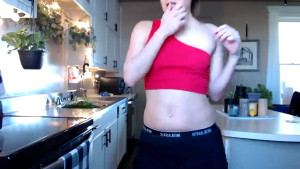 Do you think the crop on this croptop is too high I feel like the crop might be too high on this one but the sleeves are