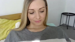 HEY YOU Do you wanna sext with the hottest MILF out there She ll get dirty she ll go into your most CRAZY kinks amp