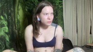 How s your weekend going Honeybee had me out on her boat for a big party weekend at the lake Been a while since I ve