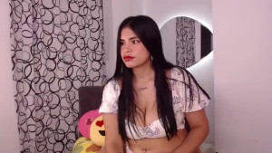 Should i go live here on the paid tonight and would you guys tip thinking in 3 or 4 hours