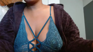 Feeling my belly growing bigger makes me so fucking horny 2946263