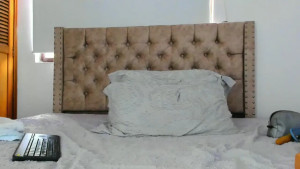 Watch this little bunny suck cock Stay for a minute B G 2min 3645209