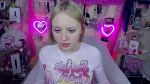 In questo video godo come una vera porcellina mentre mi scopa per bene guarda il suo cazzo come mi entra dentro sono