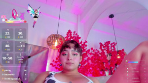 Wild slut hotmiranda with a hot look and juicy figure She willingly accepts generous offers In bed she is wild and