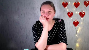 I feel like a flooded my bed gt lt fucking my thighs takes so long to cum but it is so big when i do it