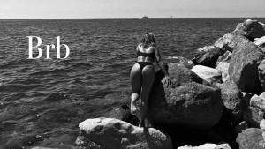 An ass that is BEGGING to be eaten raw Don t you think Tip if you d know how to give it what it deserves