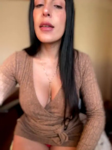 Who s your favorite sexy brunette Is it ass or tits I like to know what my man wants Want to see what fun I got up to